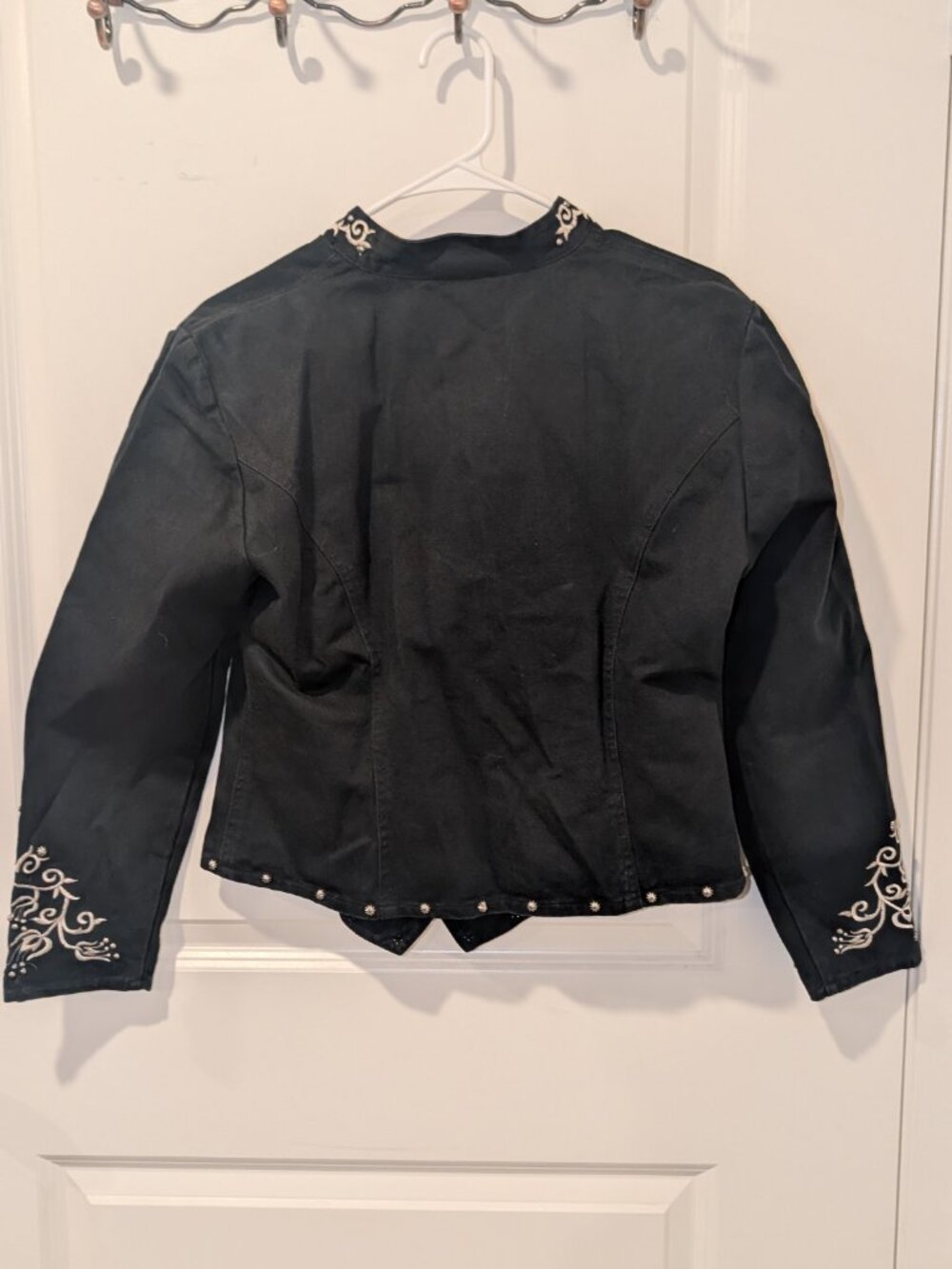 Black Denim Western Shirt Jacket Concho Embellishment Long Sleeve Button Up Top - Picture 5 of 5